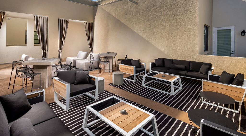 The Luxe apartments outdoor patio