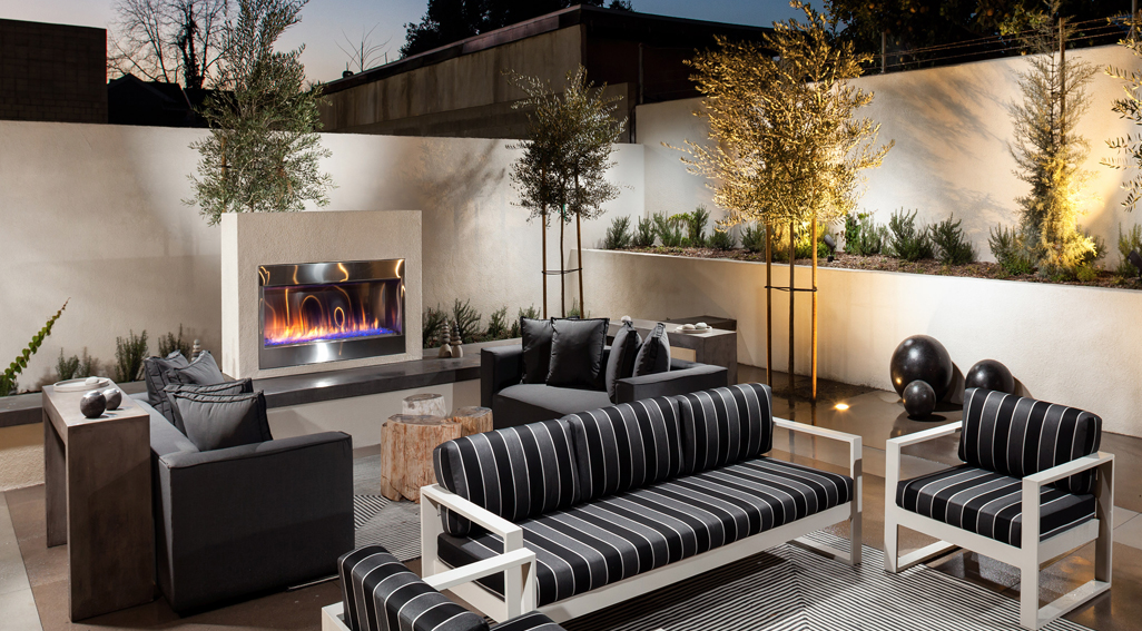 The Luxe apartments outdoor patio