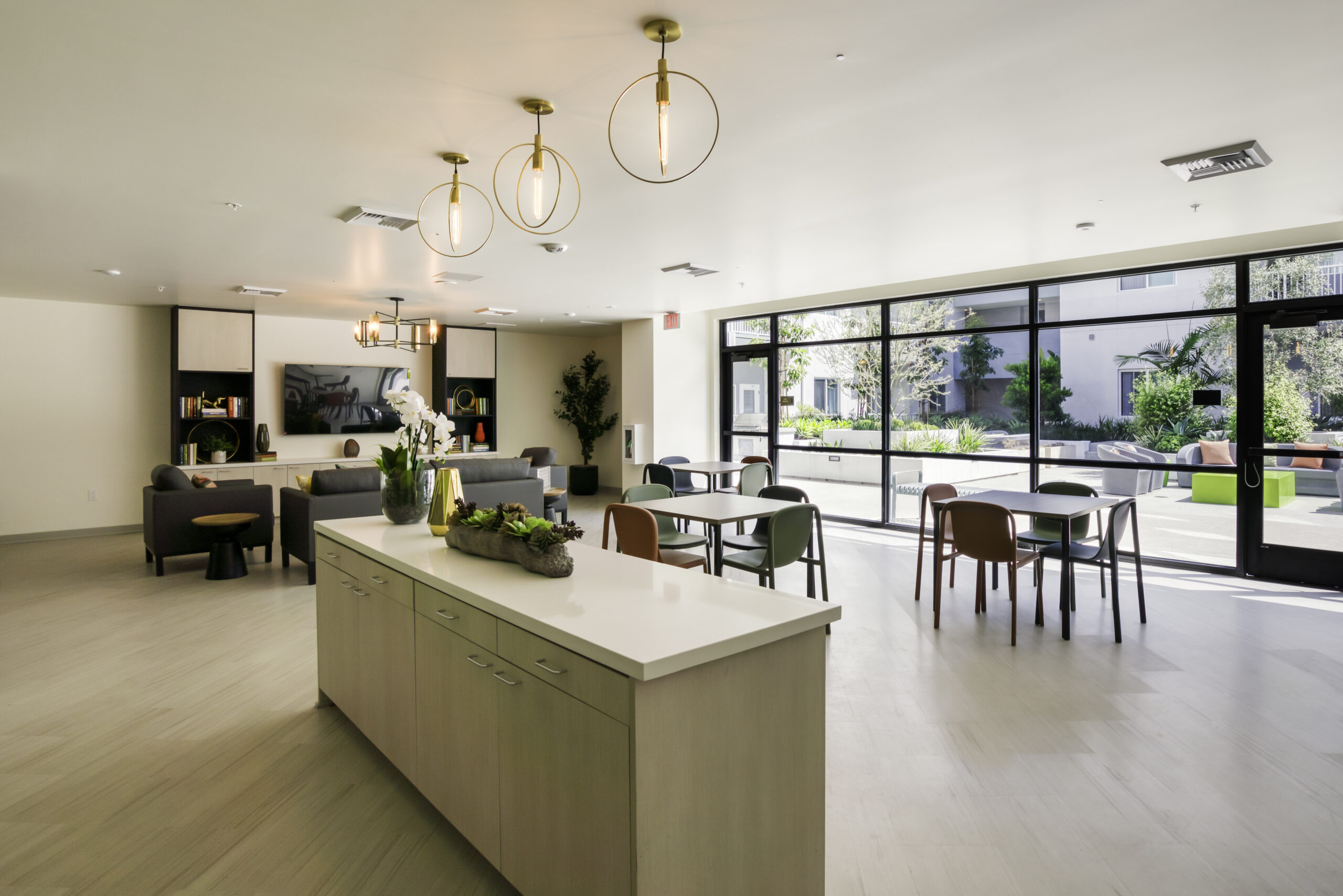 La Prensa Libre community room